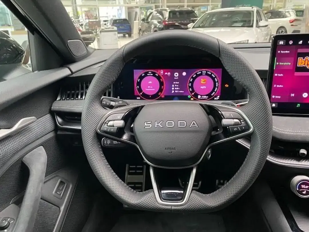 Skoda Superb - Thumbnail 15