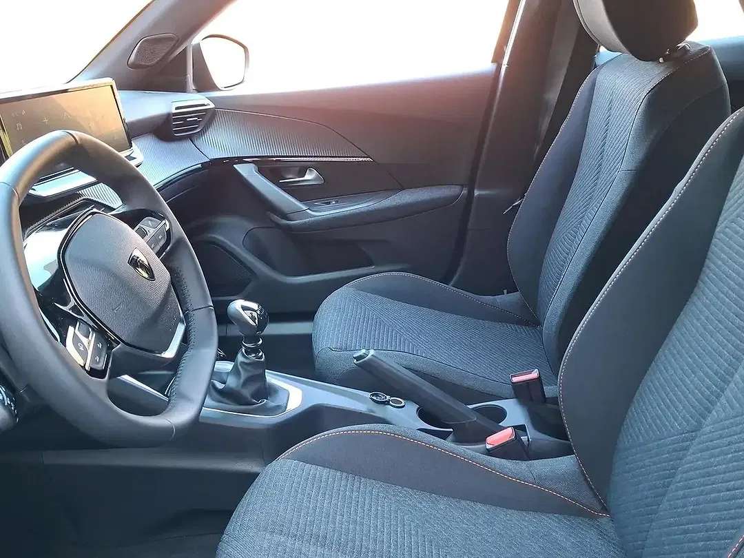 Peugeot 2008 - Thumbnail 7