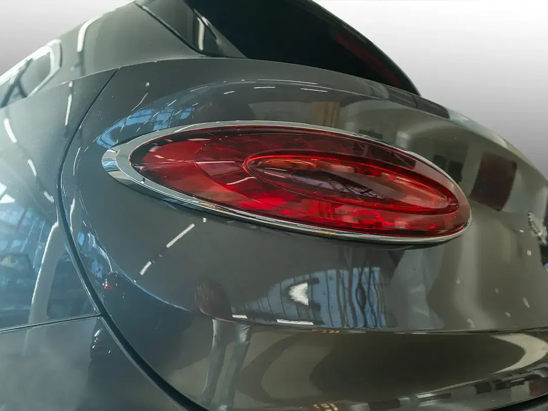 Bentley Bentayga - Thumbnail 10
