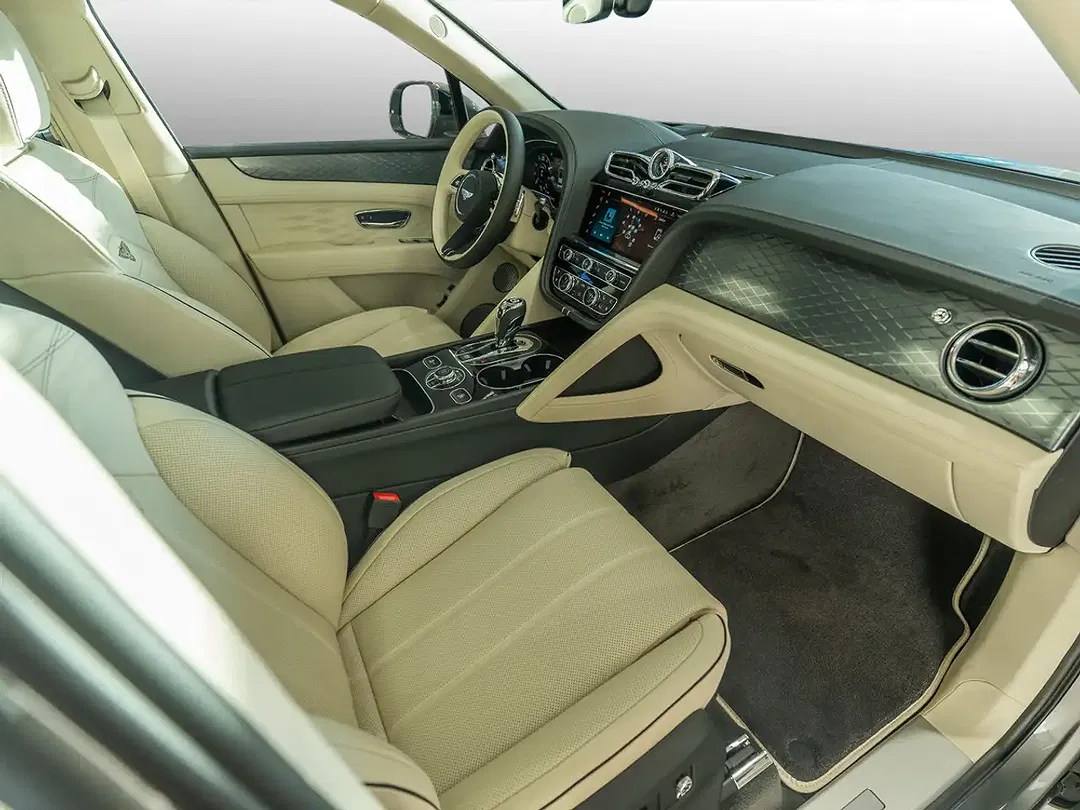 Bentley Bentayga - Thumbnail 2