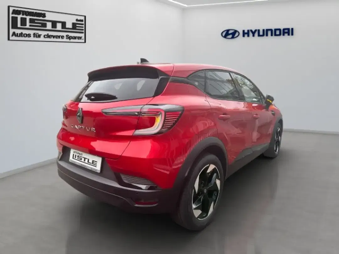 Renault Captur - Thumbnail 3