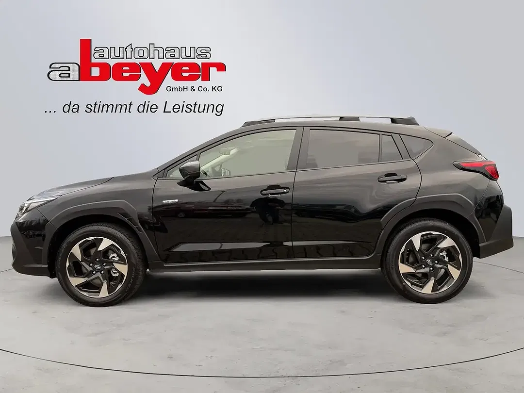 Subaru Crosstrek - Thumbnail 2