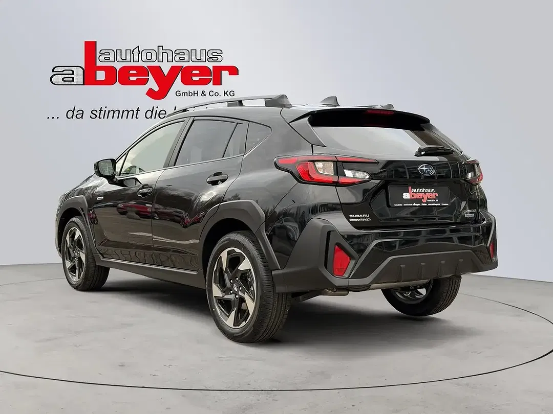 Subaru Crosstrek - Thumbnail 3