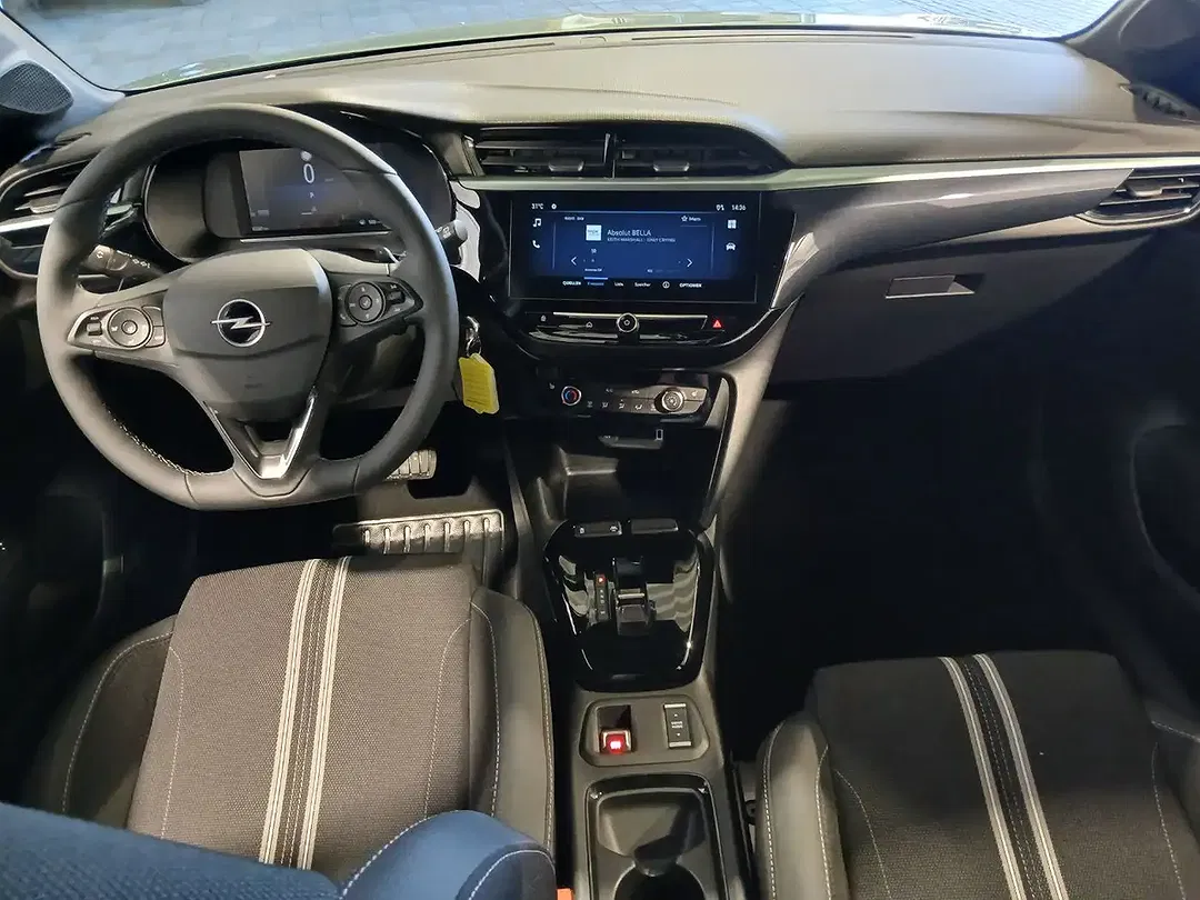 Opel Corsa - Thumbnail 2