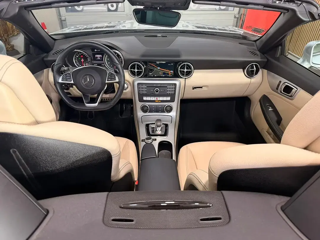 Mercedes-Benz SLC 200 - Thumbnail 14