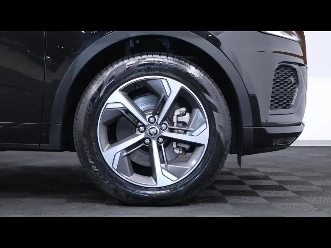 Jaguar E-Pace - Thumbnail 8
