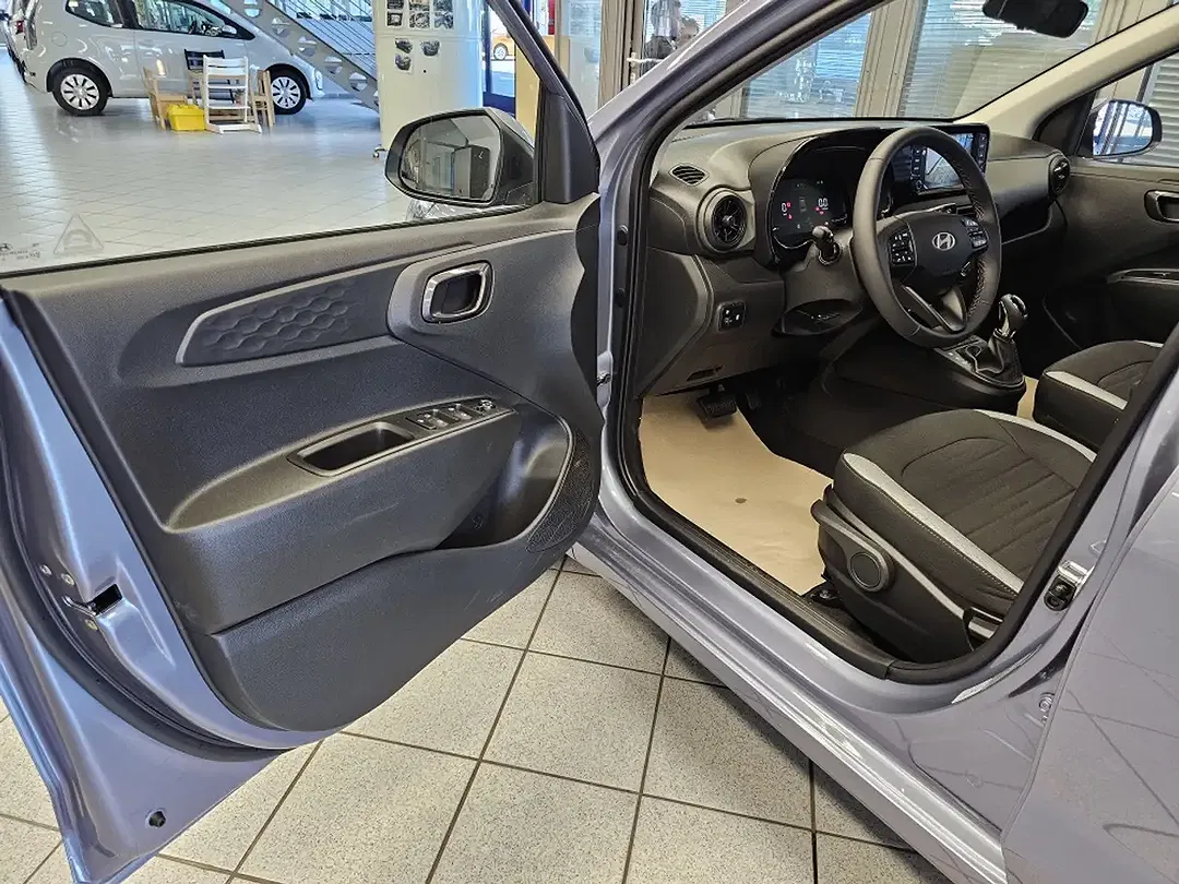 Hyundai i10 - Thumbnail 24