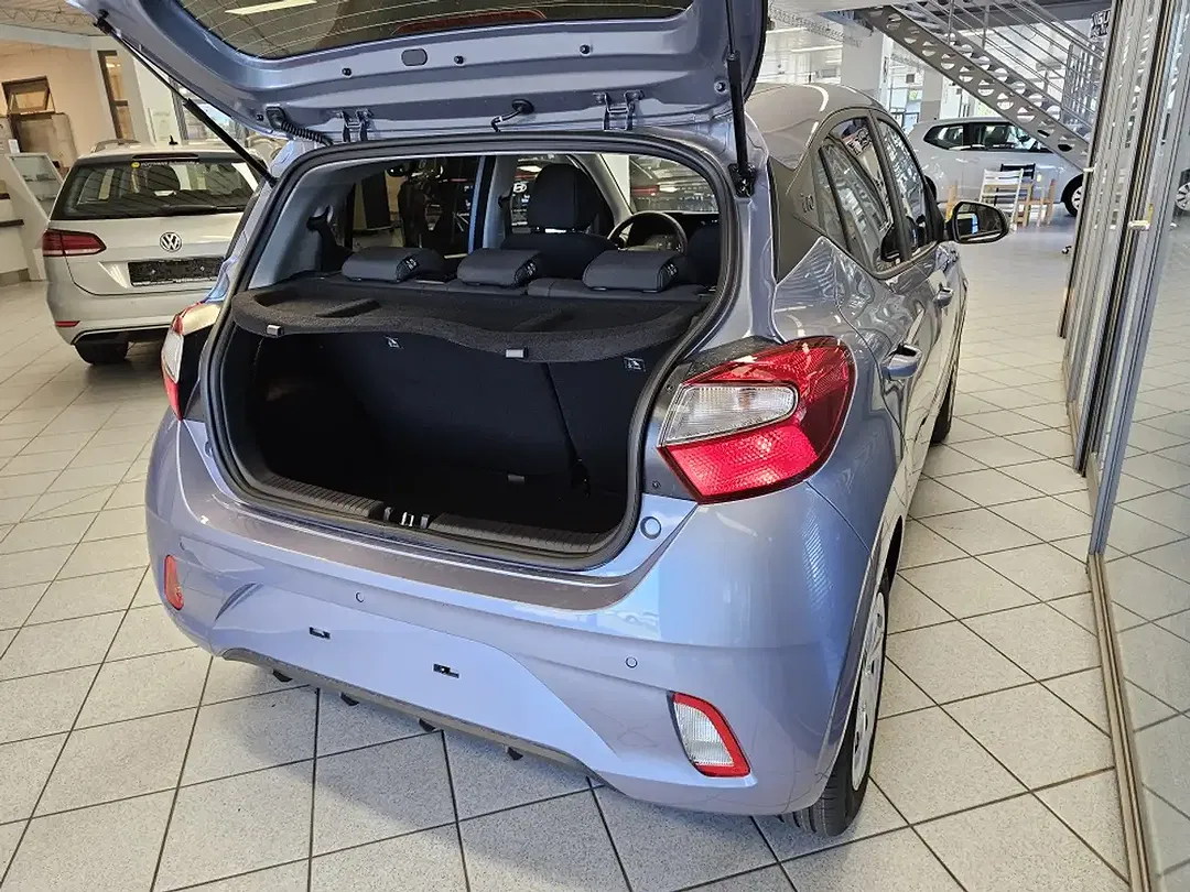 Hyundai i10 - Thumbnail 3