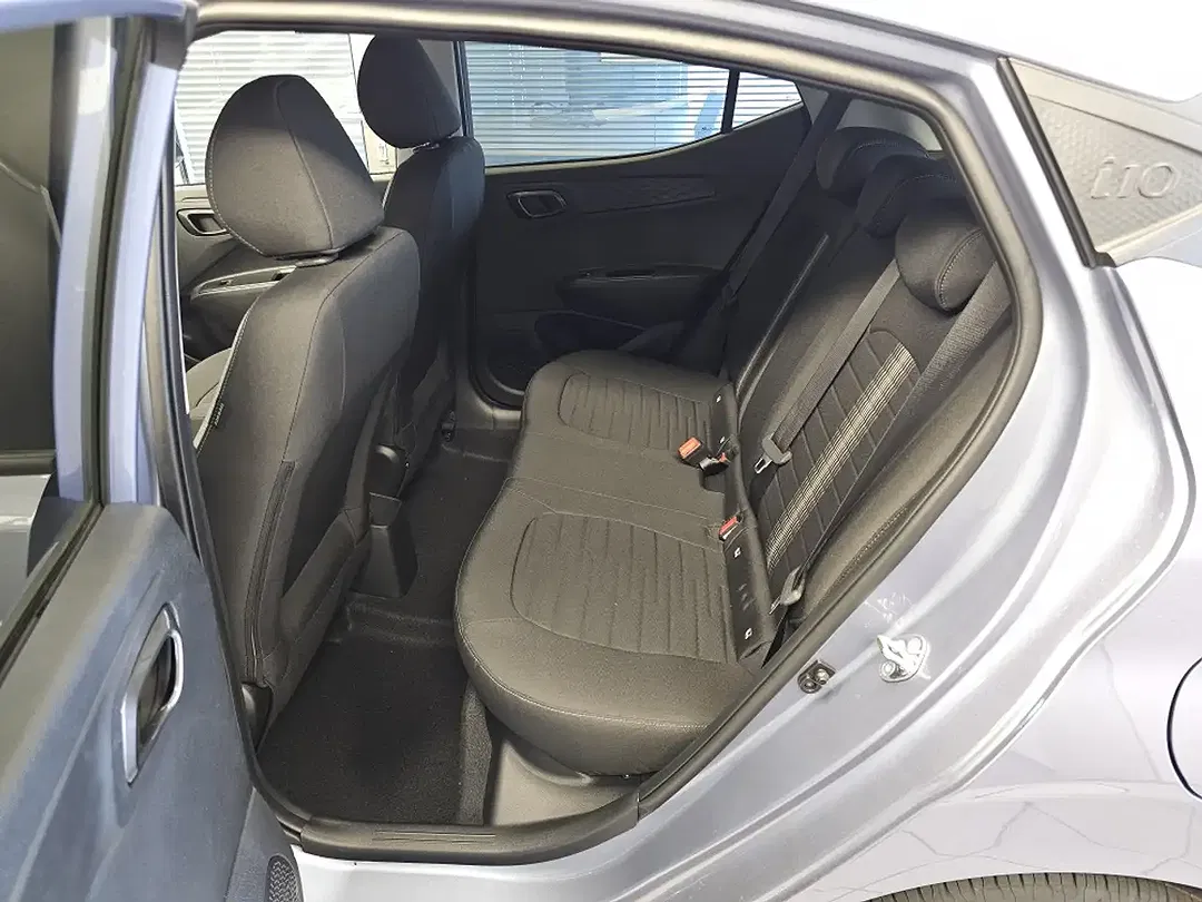 Hyundai i10 - Thumbnail 6