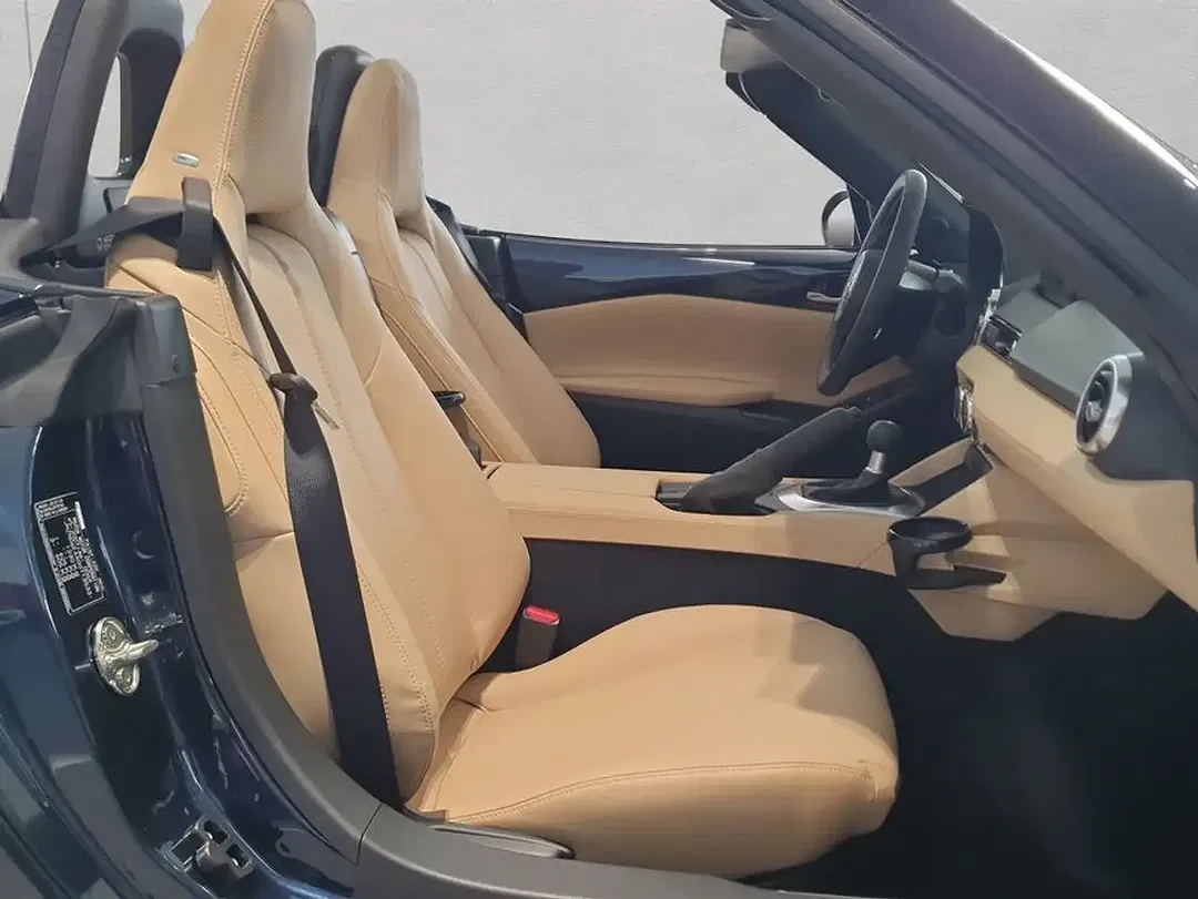 Mazda MX-5 - Thumbnail 12