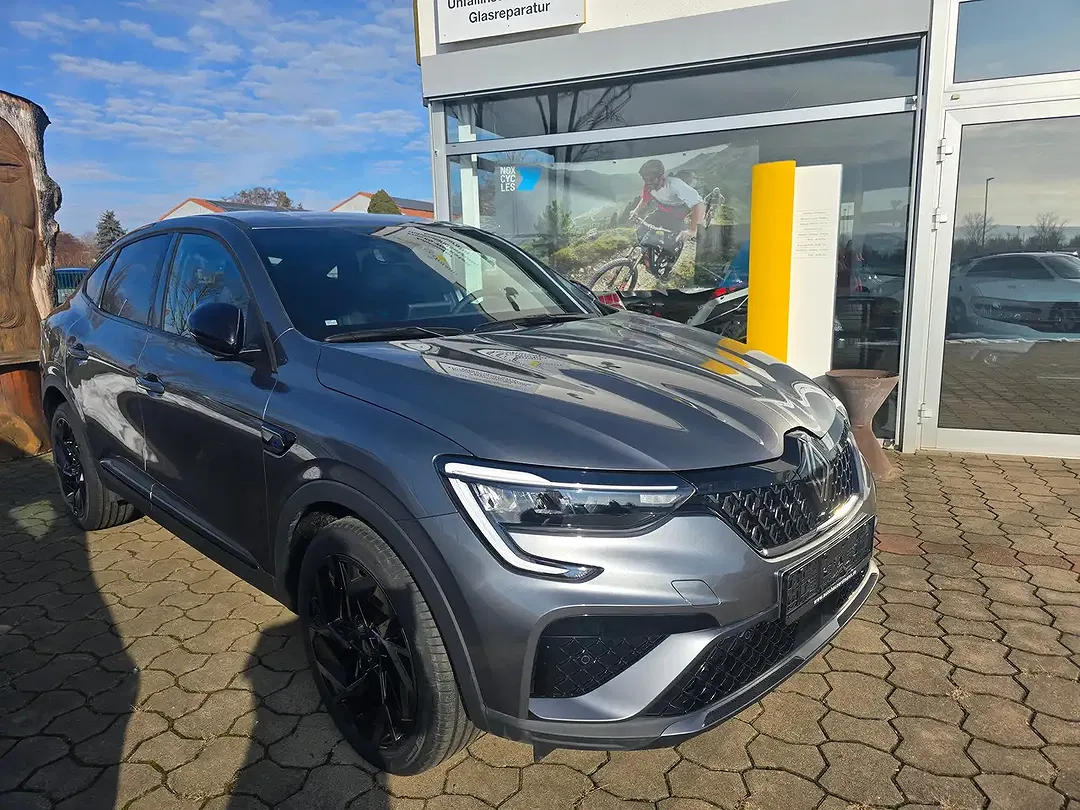 Renault Arkana - Thumbnail 3