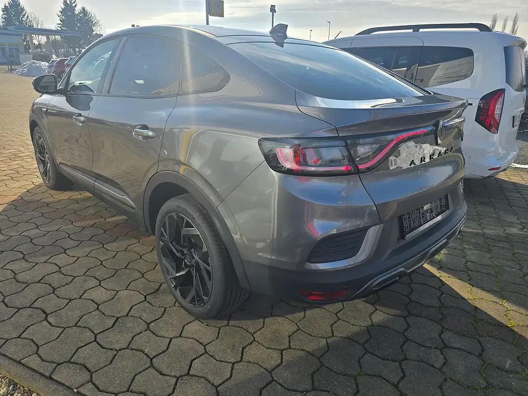 Renault Arkana - Thumbnail 4