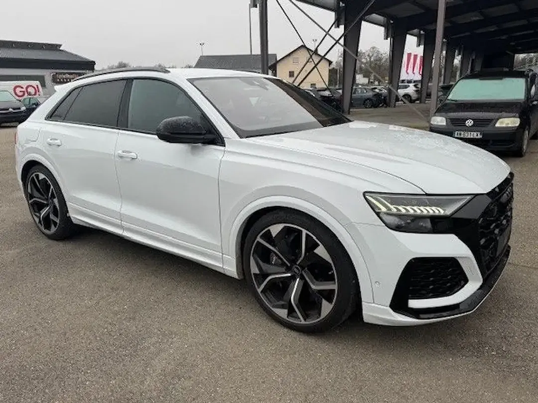 Audi RS Q8 - Thumbnail 2