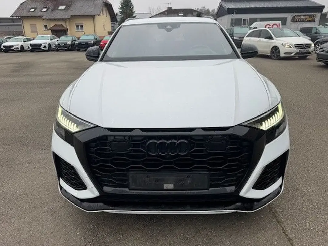 Audi RS Q8 - Thumbnail 6