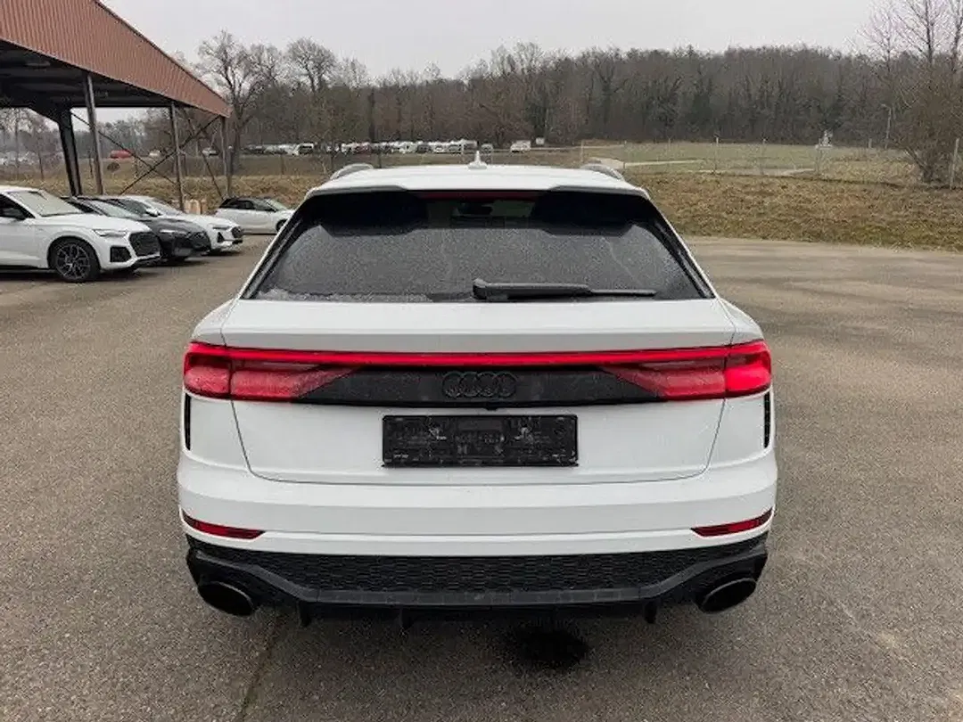 Audi RS Q8 - Thumbnail 7