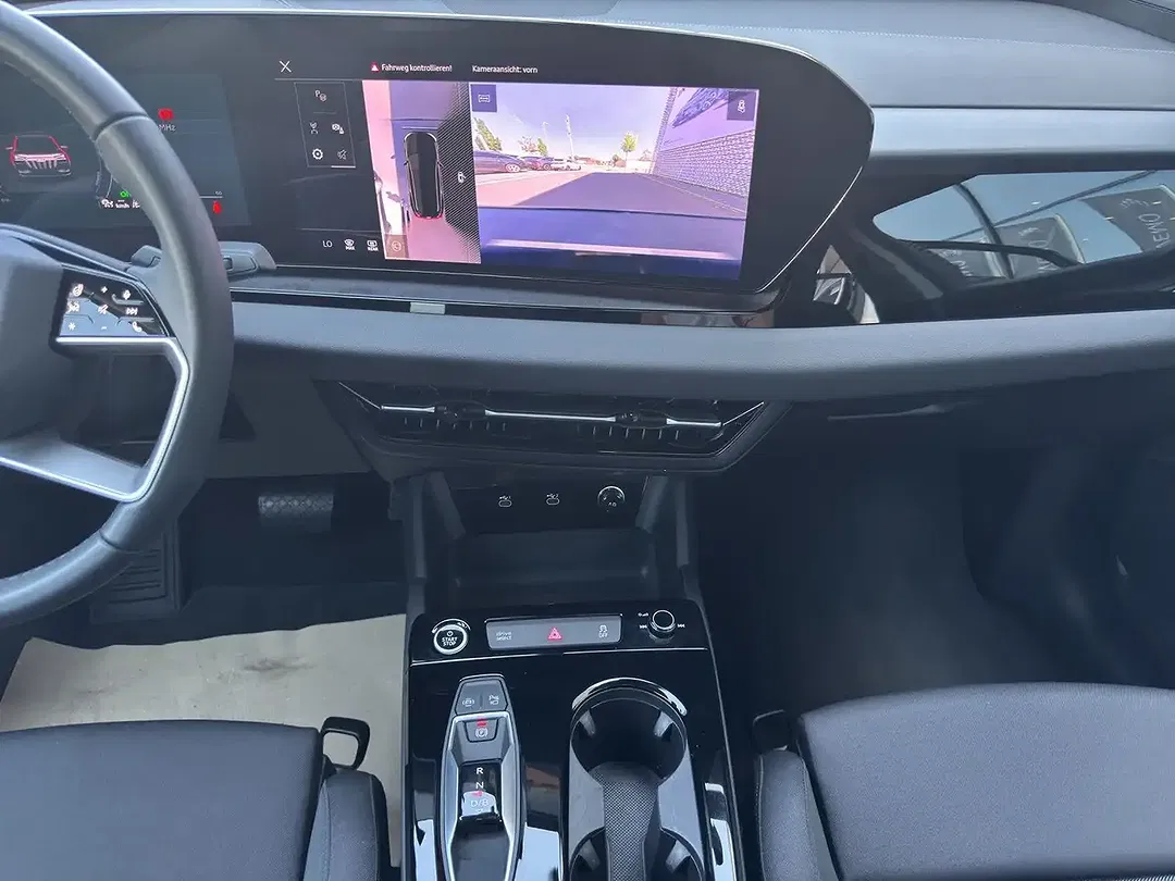 Audi Q6 e-tron - Thumbnail 5