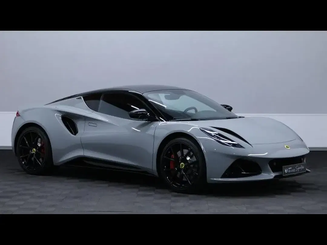 Lotus Emira - Thumbnail 3