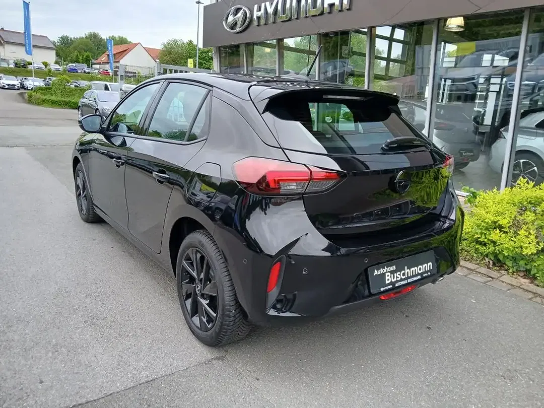 Opel Corsa - Thumbnail 3