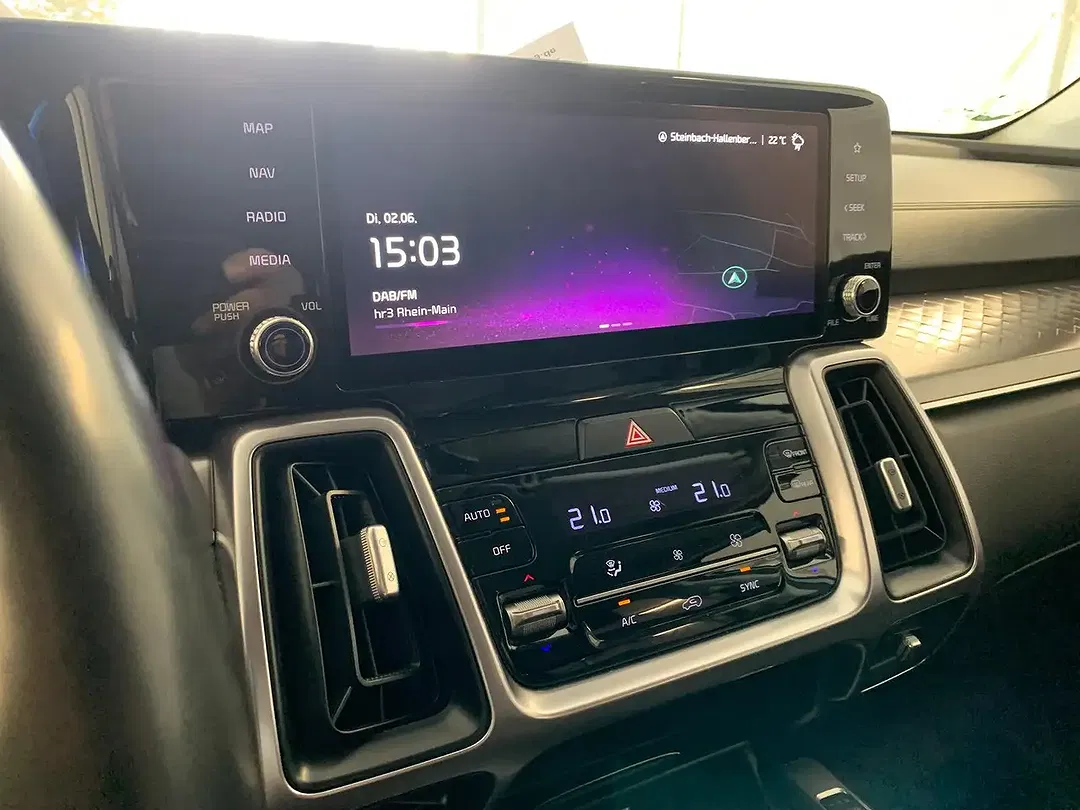 Kia Sorento - Thumbnail 12