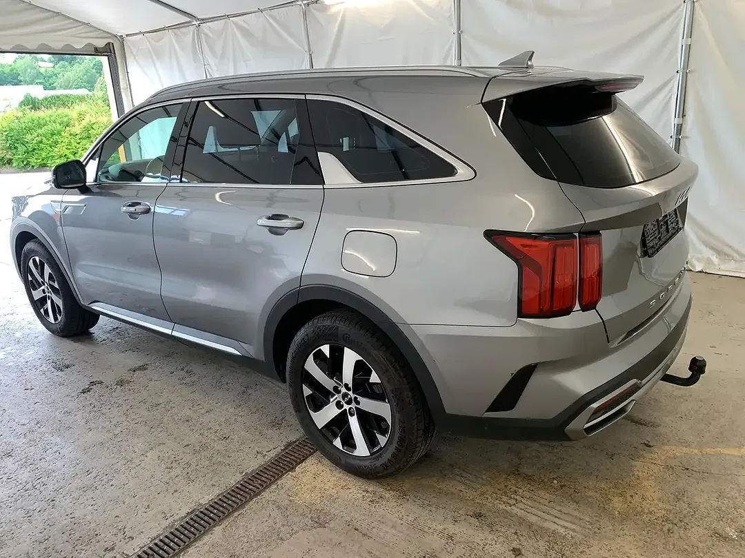 Kia Sorento - Thumbnail 5