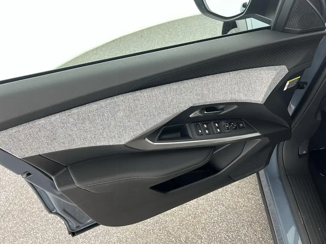 Peugeot 5008 - Thumbnail 11