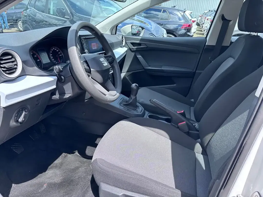 SEAT Ibiza - Thumbnail 5