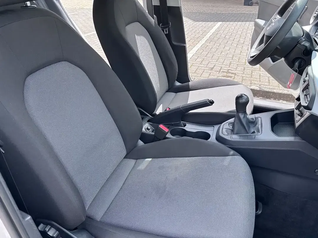 SEAT Ibiza - Thumbnail 8