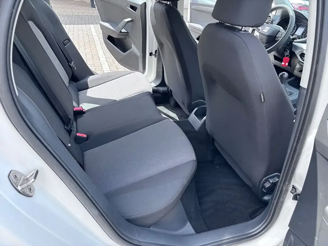 SEAT Ibiza - Thumbnail 9