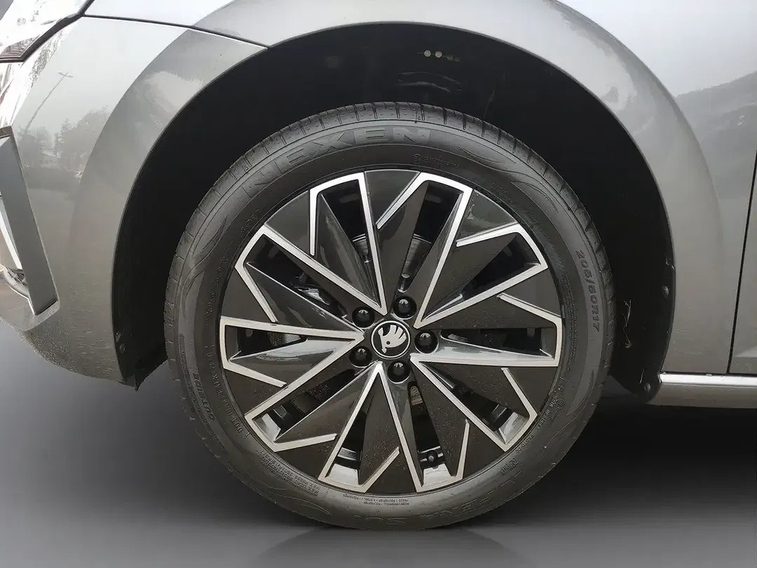Skoda Scala - Thumbnail 12