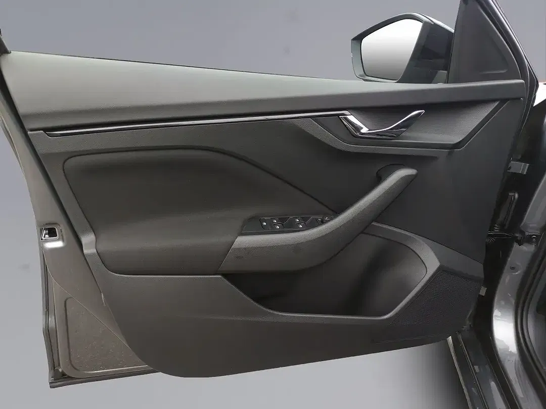 Skoda Scala - Thumbnail 9