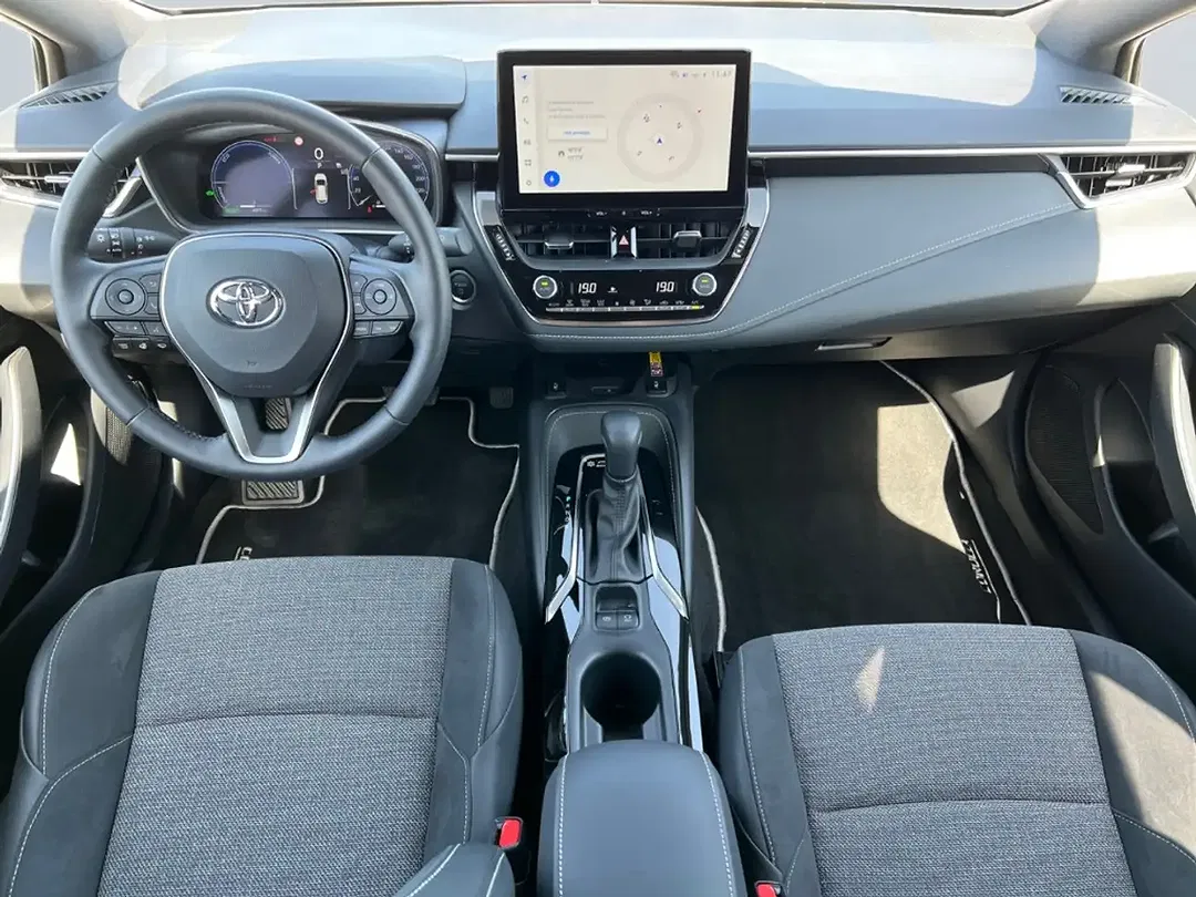 Toyota Corolla - Thumbnail 8