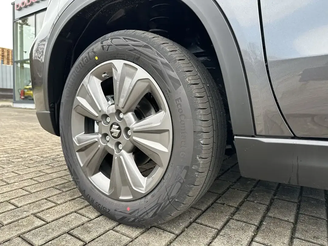 Suzuki Vitara - Thumbnail 10
