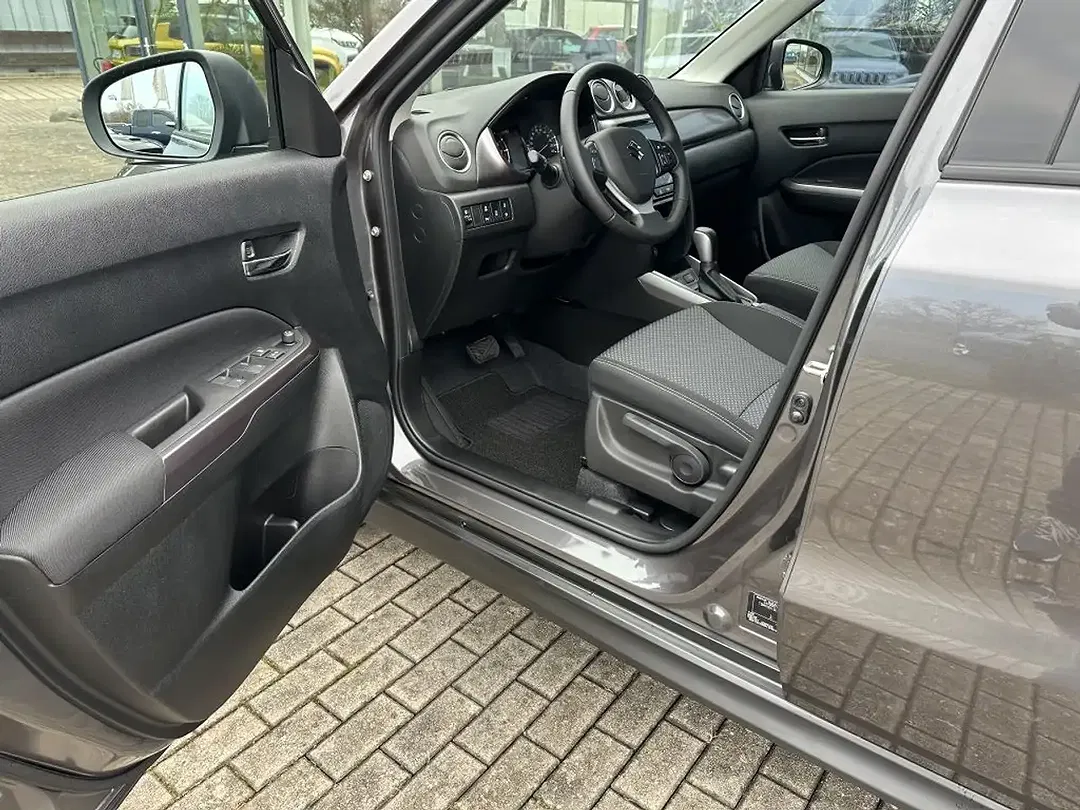 Suzuki Vitara - Thumbnail 11