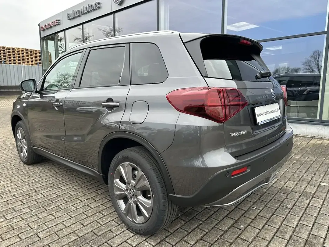 Suzuki Vitara - Thumbnail 8