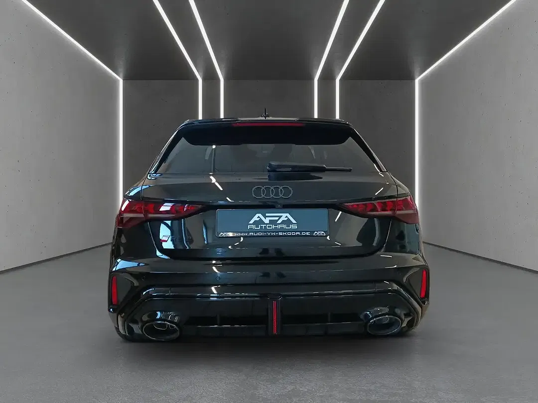 Audi RS3 - Thumbnail 6