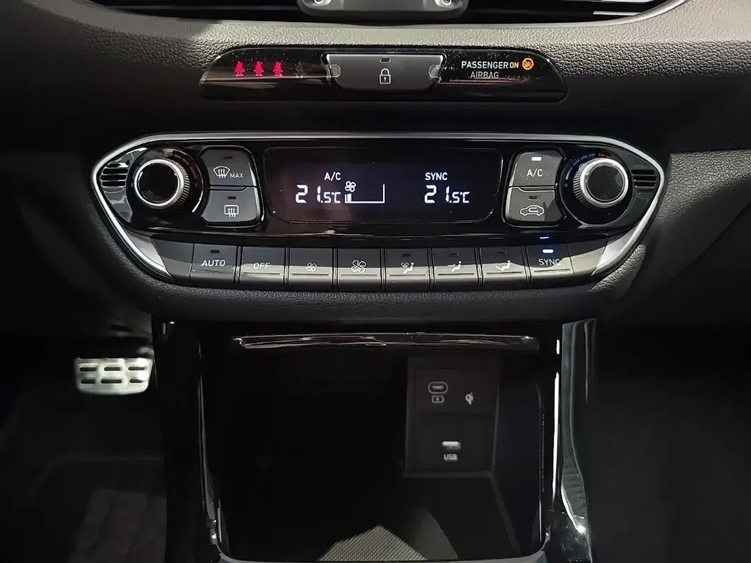 Hyundai i30 - Thumbnail 13