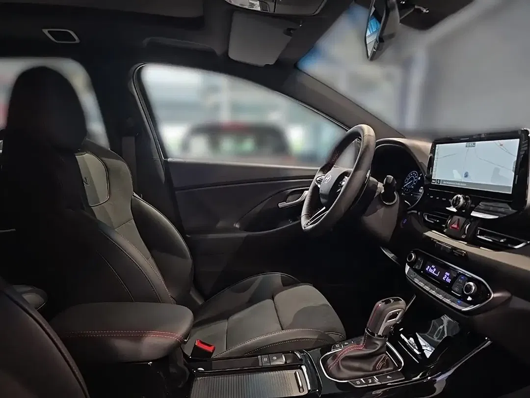 Hyundai i30 - Thumbnail 15