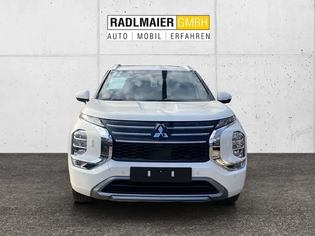 Mitsubishi Outlander - Thumbnail 7