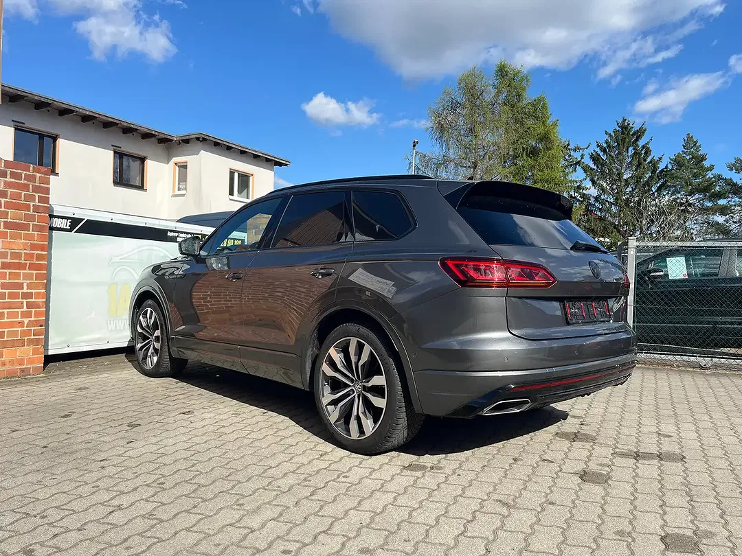 Volkswagen Touareg - Thumbnail 8