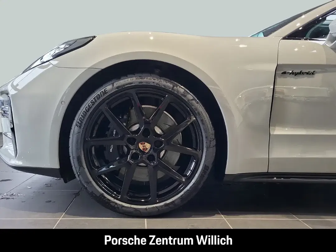 Porsche Panamera - Thumbnail 6