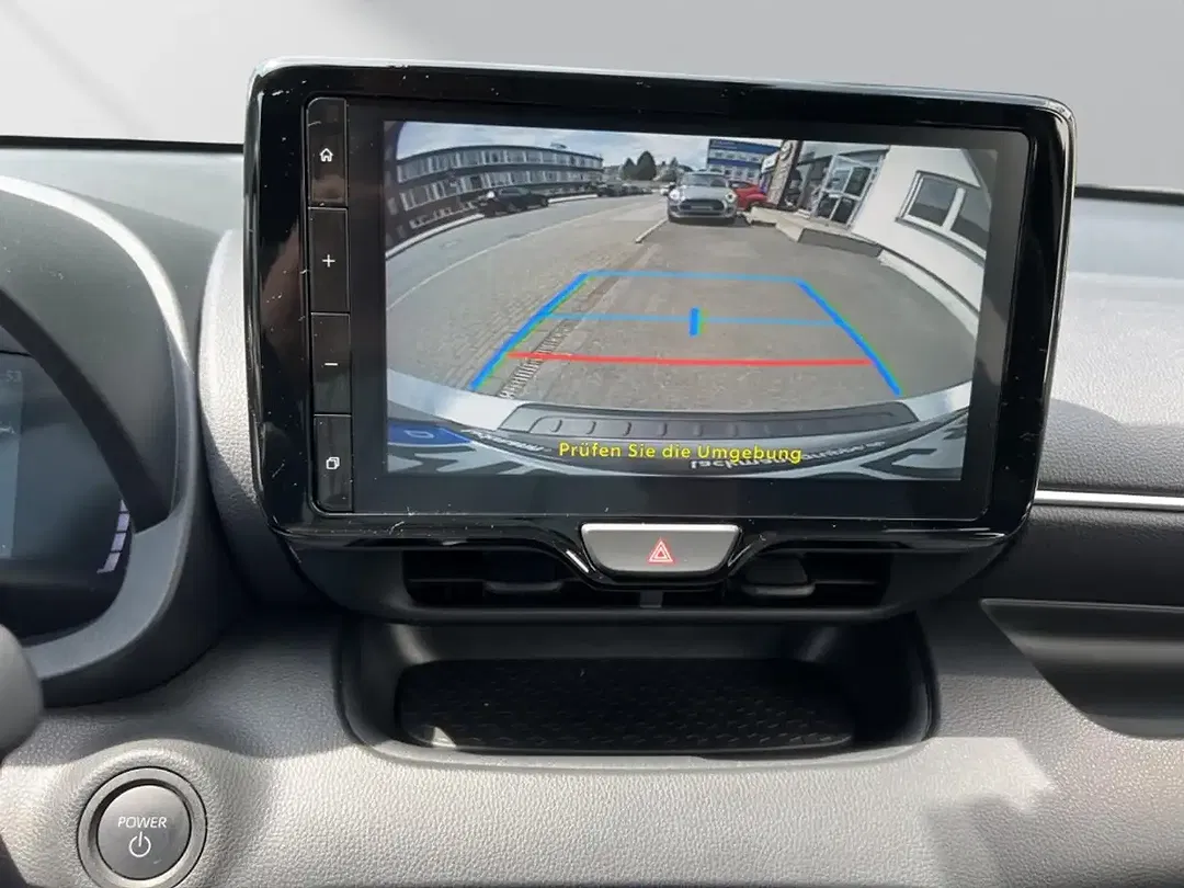 Toyota Yaris - Thumbnail 14