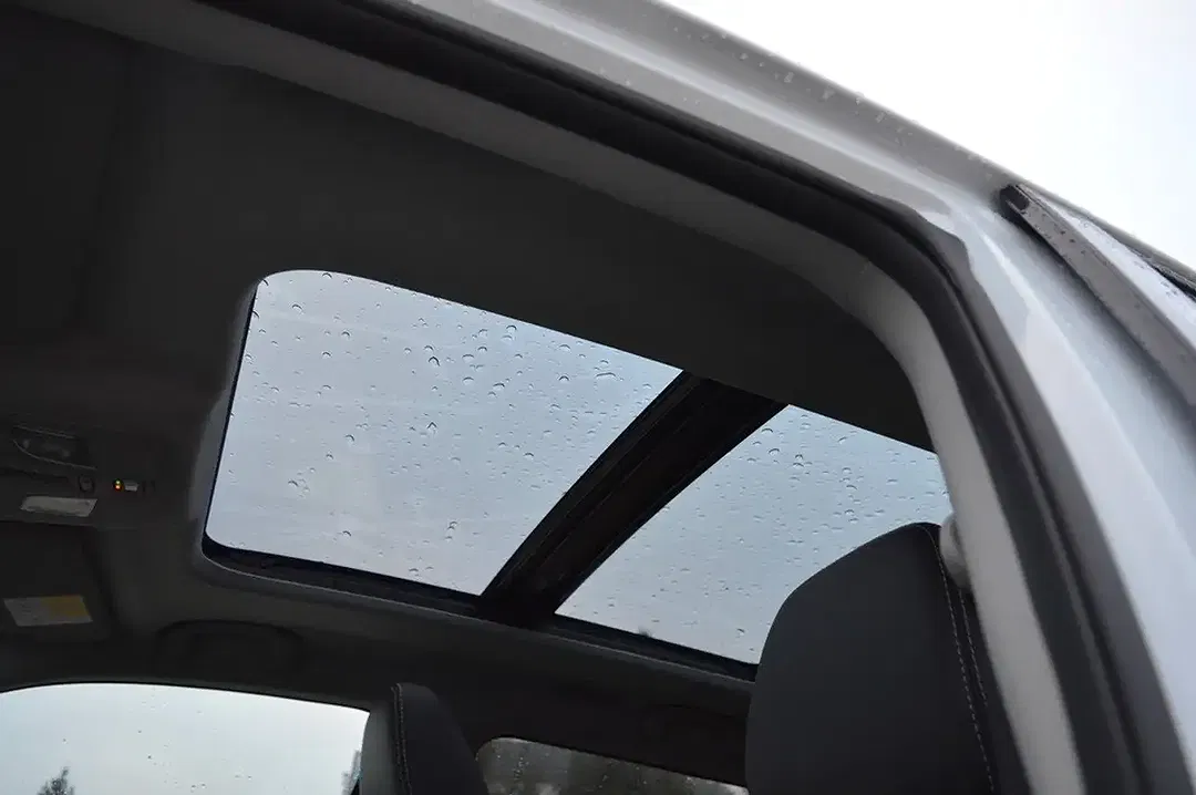 Suzuki Vitara - Thumbnail 15