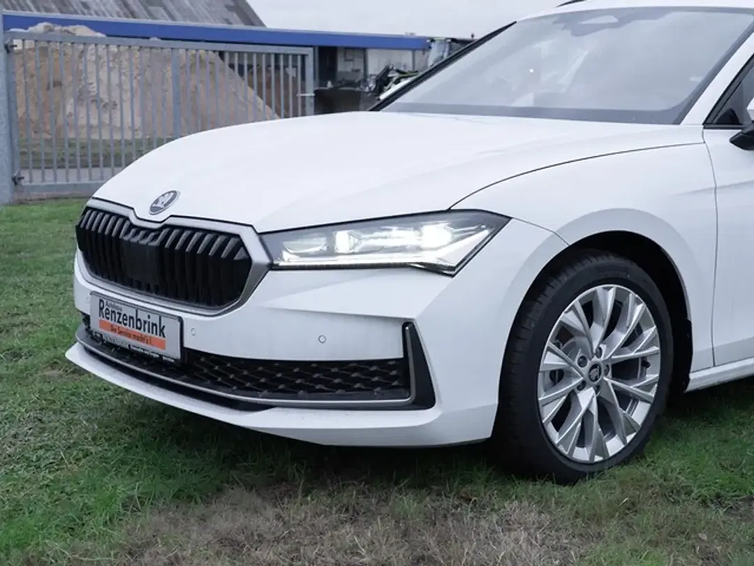Skoda Superb - Thumbnail 3