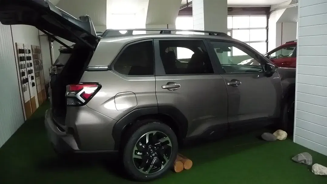Subaru Forester - Thumbnail 2