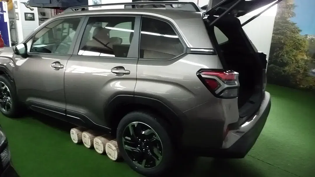 Subaru Forester - Thumbnail 3