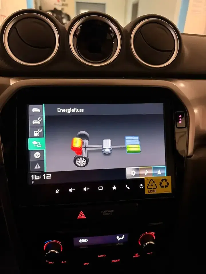 Suzuki Vitara - Thumbnail 16