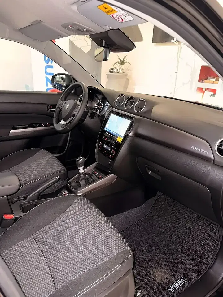 Suzuki Vitara - Thumbnail 26