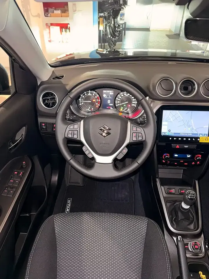 Suzuki Vitara - Thumbnail 27