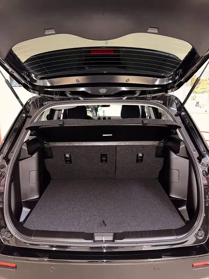 Suzuki Vitara - Thumbnail 30