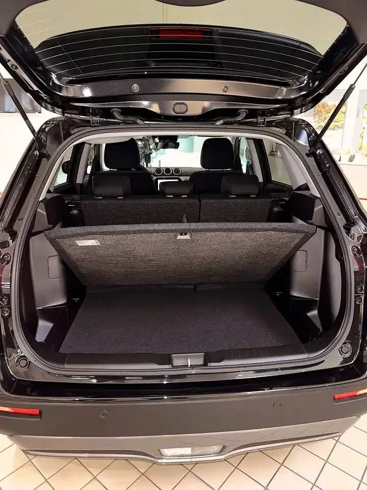 Suzuki Vitara - Thumbnail 32